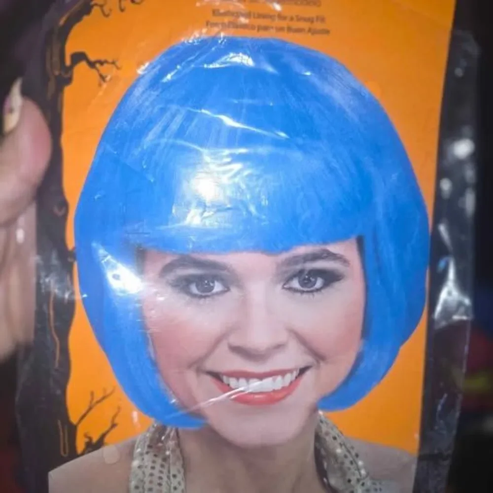 New short blue wig Halloween Costume